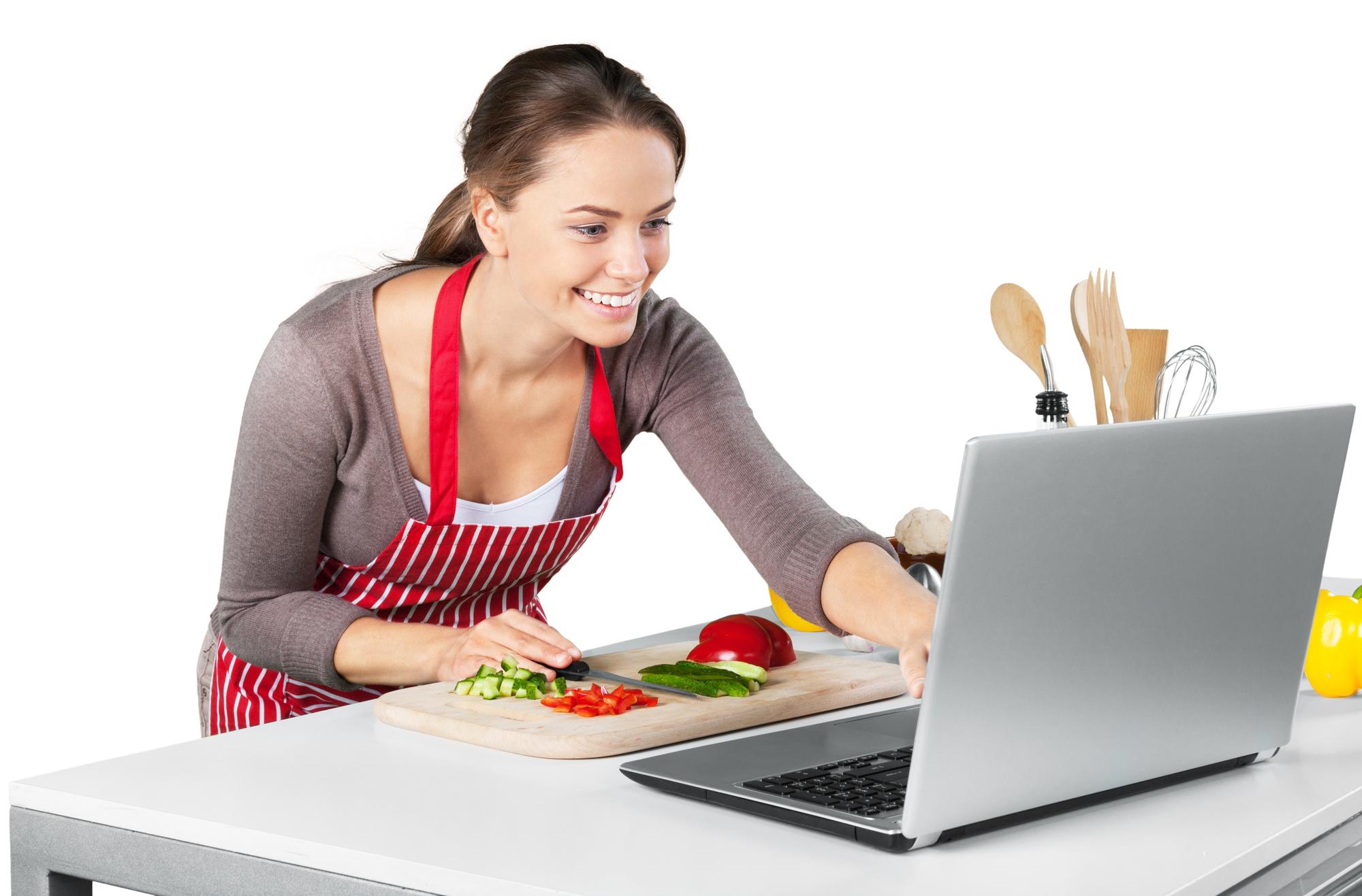Studente cucina in diretta con chef